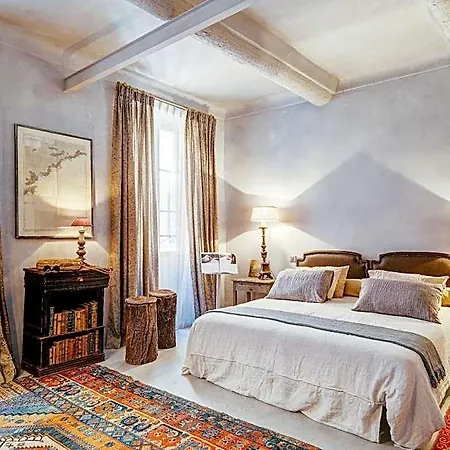 De Charme In The Heart Of