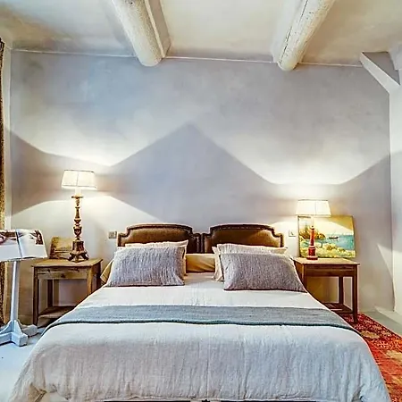 De Charme In The Heart Of